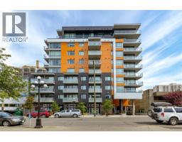 Bathroom - 406 838 Broughton St, Victoria, BC V8W1E4 Photo 2