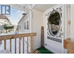 Primary Bedroom - 35 Hawthorne Drive, Innisfil, ON L9S1P1 Photo 5