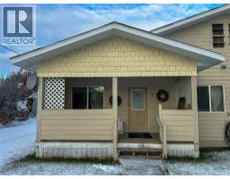 Full bathroom - 416 Sayward Avenue, Salmo, BC V0G1Z0 Photo 5