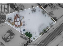 Utility room - 18 Hawthorn Crescent, North Middlesex, ON N0M1A0 Photo 2