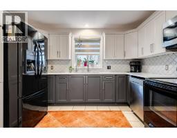 4pc Bathroom - 1368 Chateau Avenue, Windsor, ON N8P1M2 Photo 3