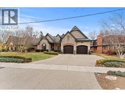 Family room - 261 Coronado Drive, Tecumseh, ON N8N2E3 Photo 3