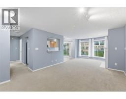 Bathroom - 306 894 Vernon Ave, Saanich, BC V8X2W6 Photo 3