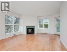 Bedroom - 302 1201 Hillside Ave, Victoria, BC V8T2B1 Photo 3