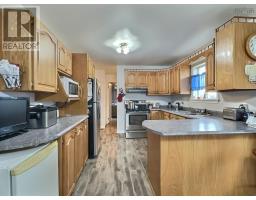 Bath (# pieces 1-6) - 929 Barr Settlement Road, East Gore, NS B2S3G5 Photo 5