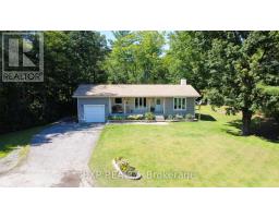 Living room - 702 Cedar Hill Road, Mississippi Mills, ON K0A2X0 Photo 2