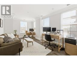 Th 10 155 Caroline Street S, Waterloo, ON N2L0J8 Photo 4