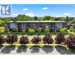 Kitchen - 107 212 Lakeport Road, St Catharines, ON L2N0B4 Photo 2