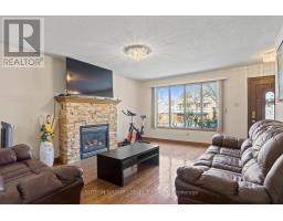 Primary Bedroom - 31 Meadowview Road, London South, ON N6J4E5 Photo 5