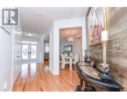 Great room - 27 Dovehaven Crescent, Brampton, ON L6P2N8 Photo 4