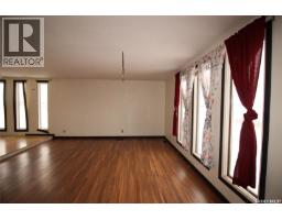 Bedroom - 151 201 37 Highway, Shaunavon, SK S0N2M0 Photo 5