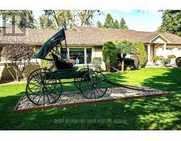 Living room - 1856 Sherbrooke Street W, Cavan Monaghan, ON L0A1G0 Photo 2
