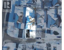 Living room - 143 Golfview Road, London South, ON N6C5V4 Photo 3