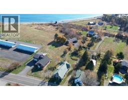 Foyer - 131 Route 776, Grand Manan, NB E5G1A4 Photo 2