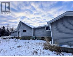 2pc Ensuite bath - 404 Blackpoint Bay, Black Point, SK S0M1G0 Photo 4