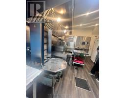 Main Floor 3341 Dundas Street W, Toronto, ON M6P2A6 Photo 5