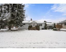 Kitchen - 19 Farr Avenue, East Gwillimbury, ON L0G1V0 Photo 2