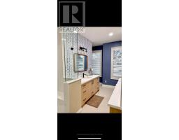 Bedroom 2 - 10 Waterfront Circle, Collingwood, ON L9Y4Z3 Photo 5