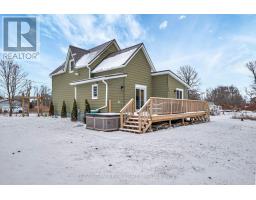 Dining room - 370 Kaiser Crossroad, Prince Edward County, ON K0K2T0 Photo 3