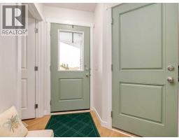 Kitchen - 318 Whispering Way, Vulcan, AB T0L2B0 Photo 5