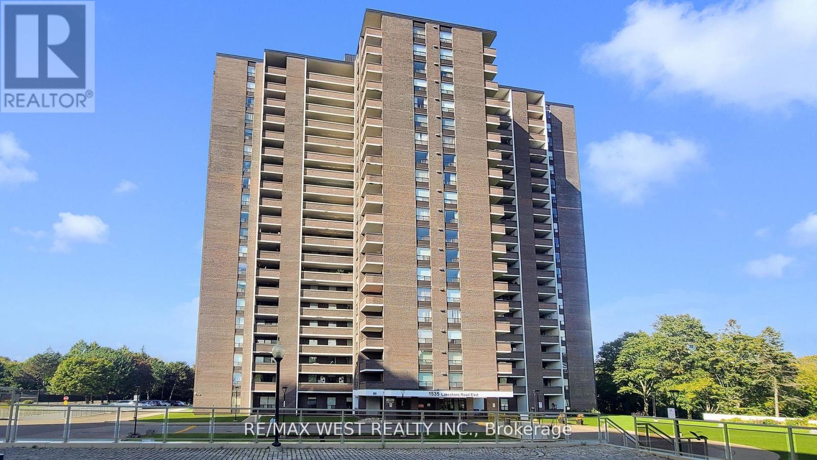 404 1535 Lakeshore Road E