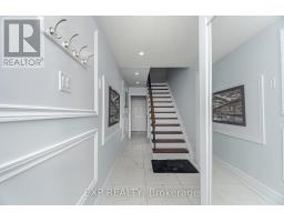 Kitchen - 40 Monterey Avenue, Brampton, ON L6Z1B5 Photo 4