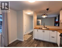 Primary Bedroom - 207 Foster Avenue, Clinton, BC V0K1K0 Photo 3