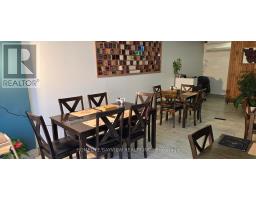 10145 Yonge Street, Richmond Hill, ON L4C1T5 Photo 4