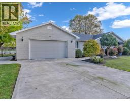 Bedroom - 656 Markham, Lakeshore, ON N0P2L0 Photo 4