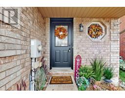 Primary Bedroom - 6 Aconley Court, Barrie, ON L4M7B3 Photo 4