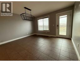 Primary Bedroom - 209 Walnut Crescent, Fort Mcmurray, AB T9K0N4 Photo 4