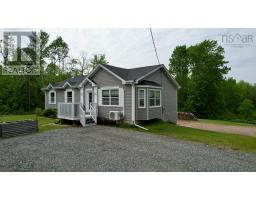 Living room - 10205 204 Highway, South Victoria, NS B0M1P0 Photo 2