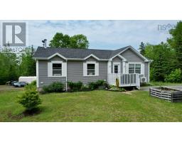 Bath (# pieces 1-6) - 10205 204 Highway, South Victoria, NS B0M1P0 Photo 3