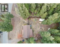 Laundry room - 3743 Emerald Crescent, Lac La Hache, BC V0K1T0 Photo 4