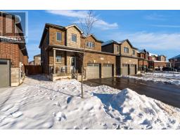 Laundry room - 19 Rowley Crescent, Springwater, ON L0L1P0 Photo 3