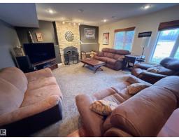 Kitchen - 2 A 1319 Twp Rd 510, Rural Parkland County, AB T7Y2N2 Photo 3