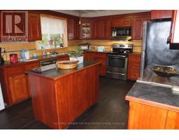 Bedroom - 59 Highway 542 Highway, Central Manitoulin, ON P0P2C0 Photo 5