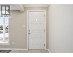 93 Wellington Street, Welland, ON L3B1B2 Photo 3