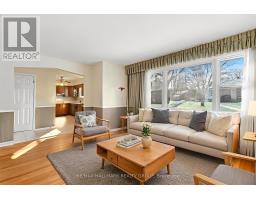 2023 Vincent Street, Image 3