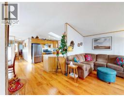 Living room - 1 Appaloosa Way, Fort Macleod, AB T0L0Z0 Photo 2