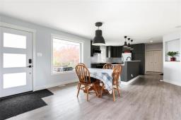 Family room - 4023 Rd 45 Highway Nw, Sanford, MB R0G2J0 Photo 4