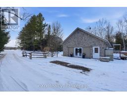 Bathroom - 401309 Grey Road 17 Road, Georgian Bluffs, ON N0H2T0 Photo 3