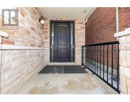 Kitchen - 391 Vellore Park Avenue, Vaughan, ON L4H0E6 Photo 3