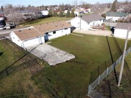 Living room - 9 River Drive, Whitemouth, MB R0E2G0 Photo 2