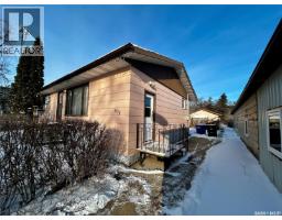 Living room - 507 Doepker Avenue, Annaheim, SK S0K0G0 Photo 3