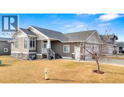 Dining room - 3901 49 Ave, Ponoka, AB T4J0B6 Photo 4