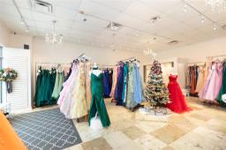 G H 197 Main Street, Steinbach, MB R5G1Y5 Photo 5