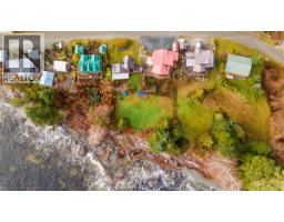 Entrance - 1062 5th Ave, Ucluelet, BC V0R3A0 Photo 5