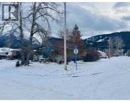 2pc Bathroom - 11702 22 Avenue, Blairmore, AB T0K0E0 Photo 4