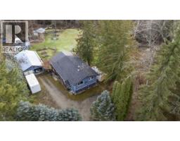 4pc Bathroom - 4690 44 Avenue Nw, Salmon Arm, BC V1E3A7 Photo 3